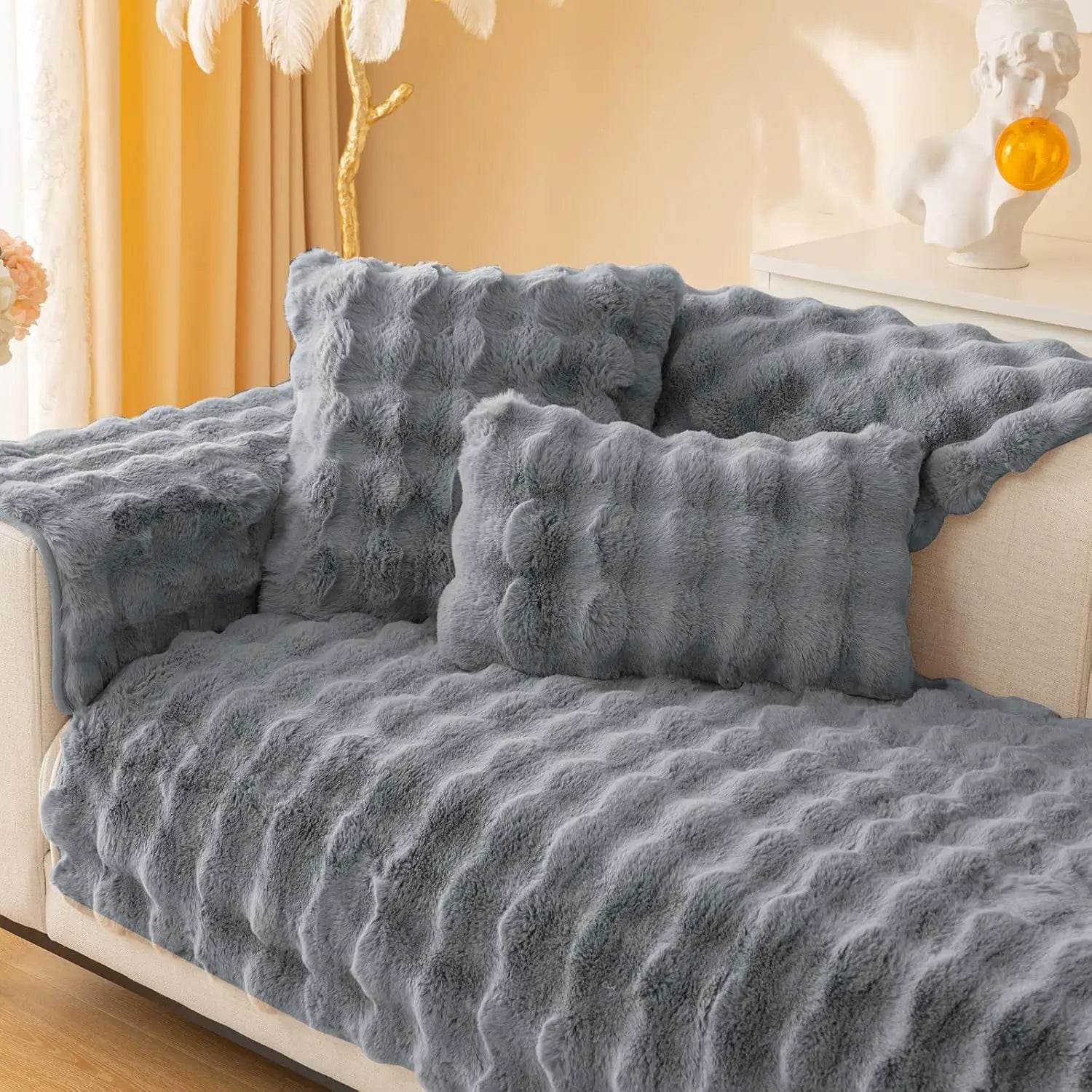 [LEVE 2 PAGUE 1] Capa SoftComfort Universal Premium para Sofá + BRINDE: Almofadas SoftComfort